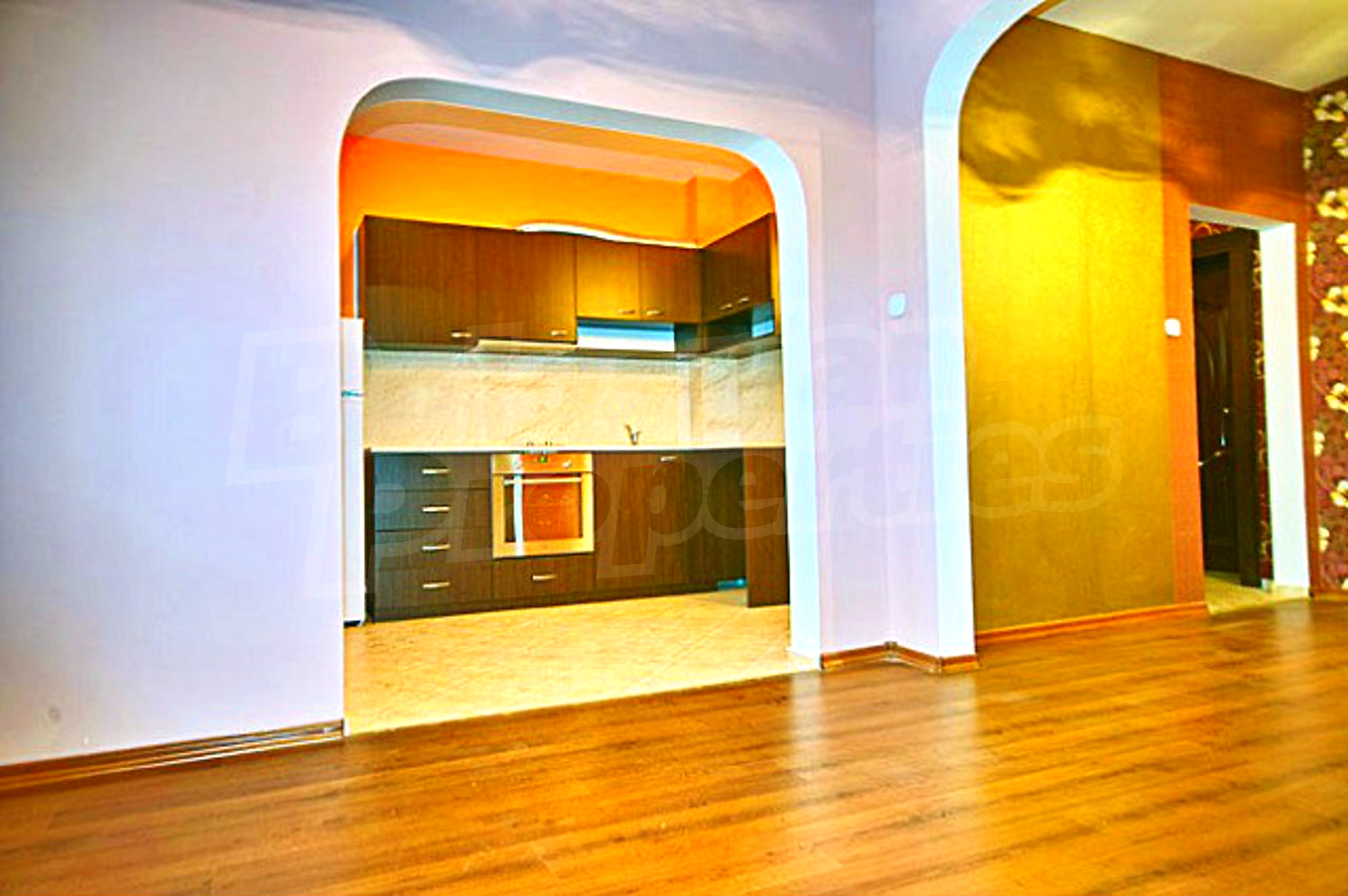 Gallery Picture 8