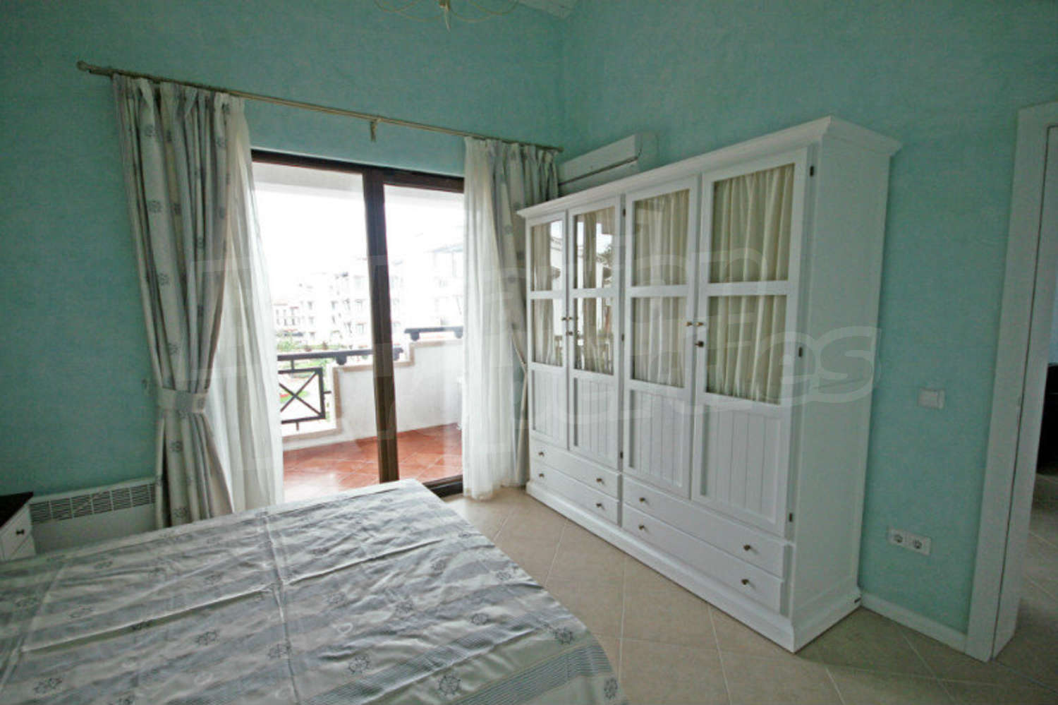 Gallery Picture 8