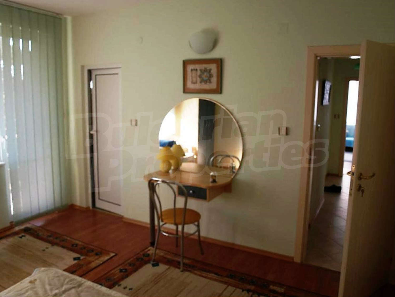 Gallery Picture 32