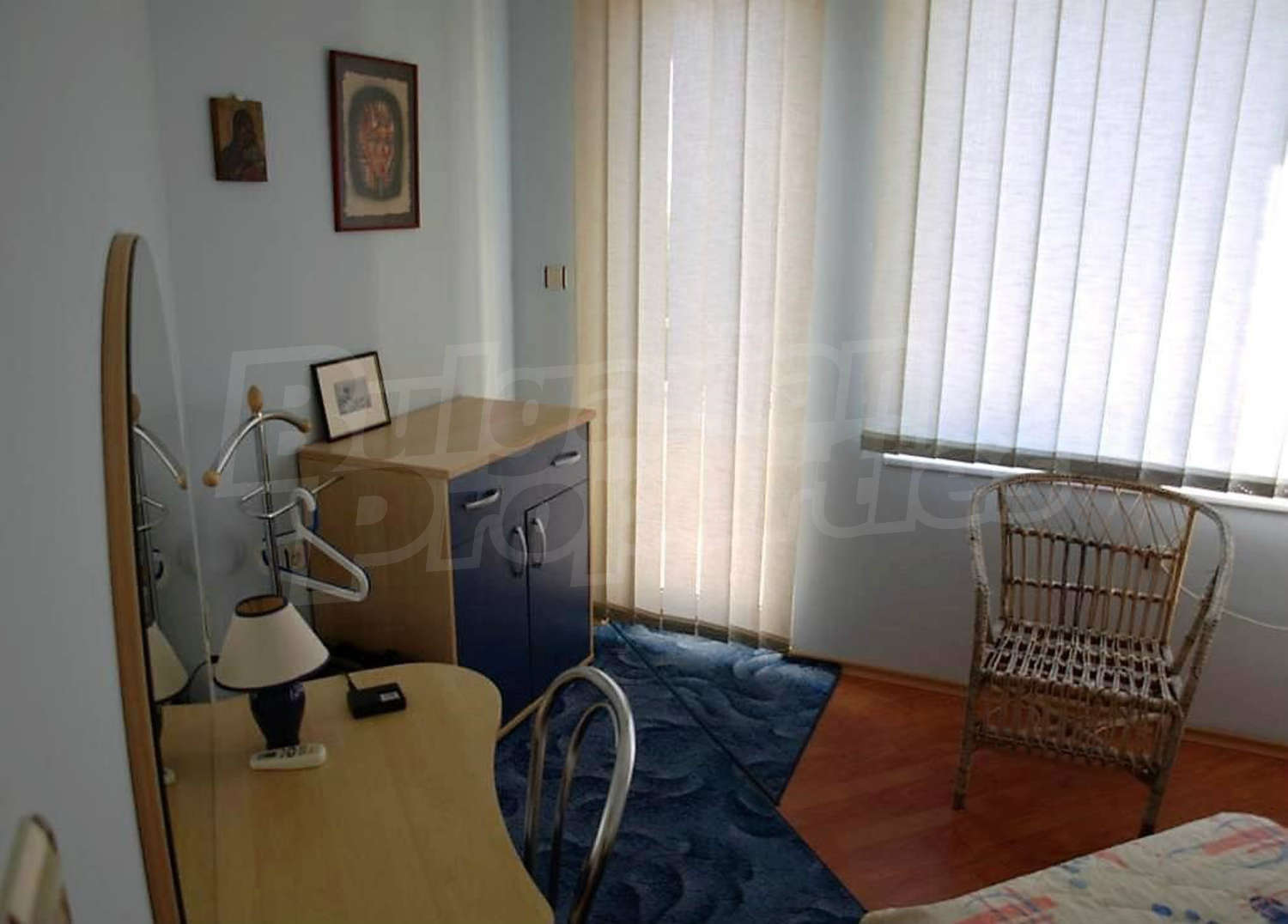 Gallery Picture 35