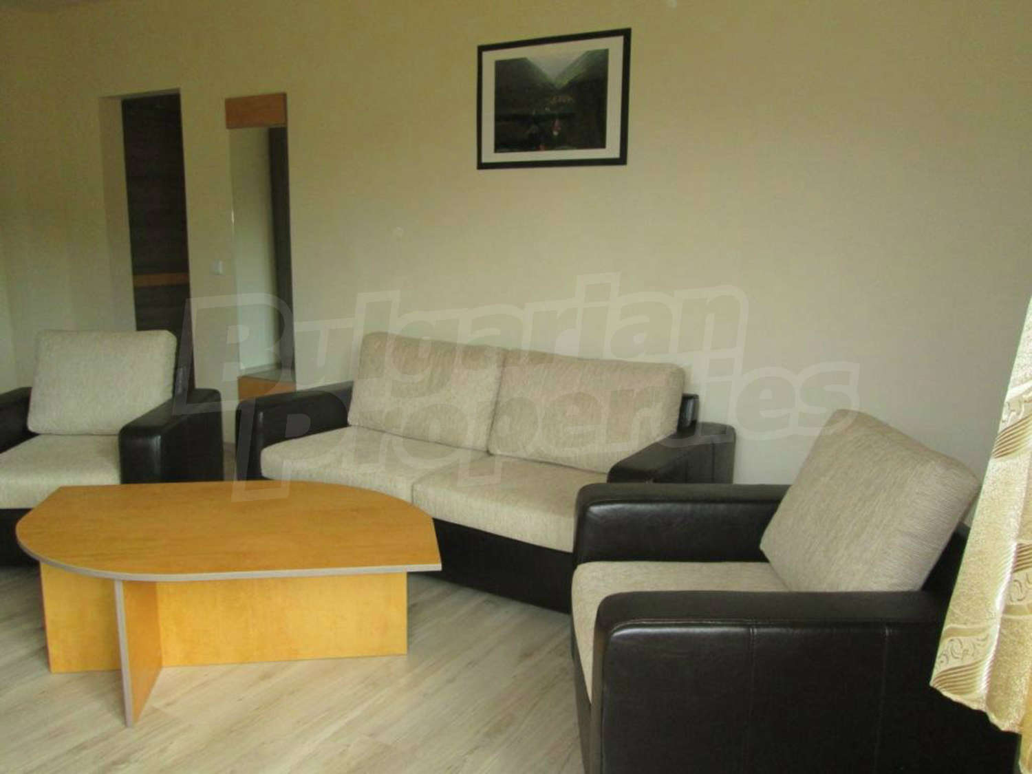 Gallery Picture 12
