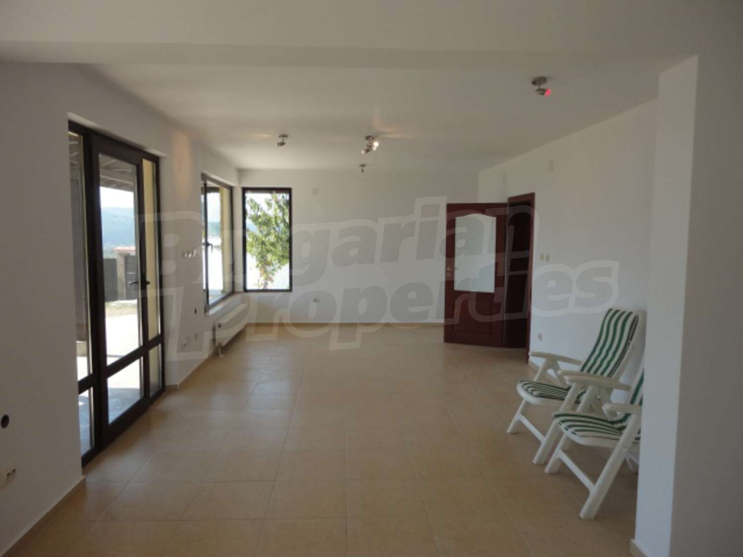 Gallery Picture 16