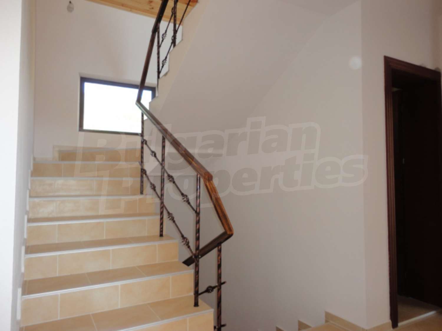 Gallery Picture 23