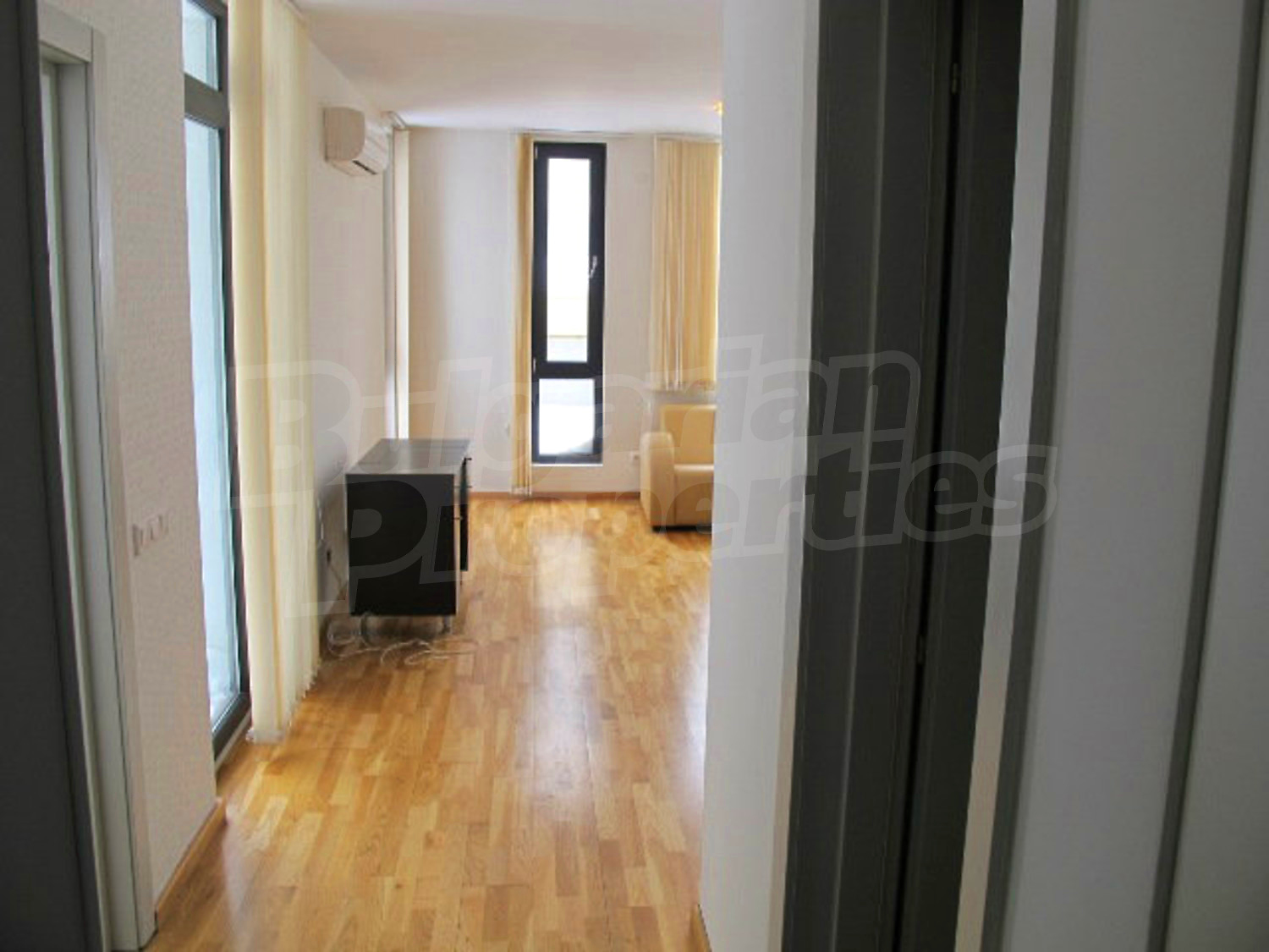 Gallery Picture 19