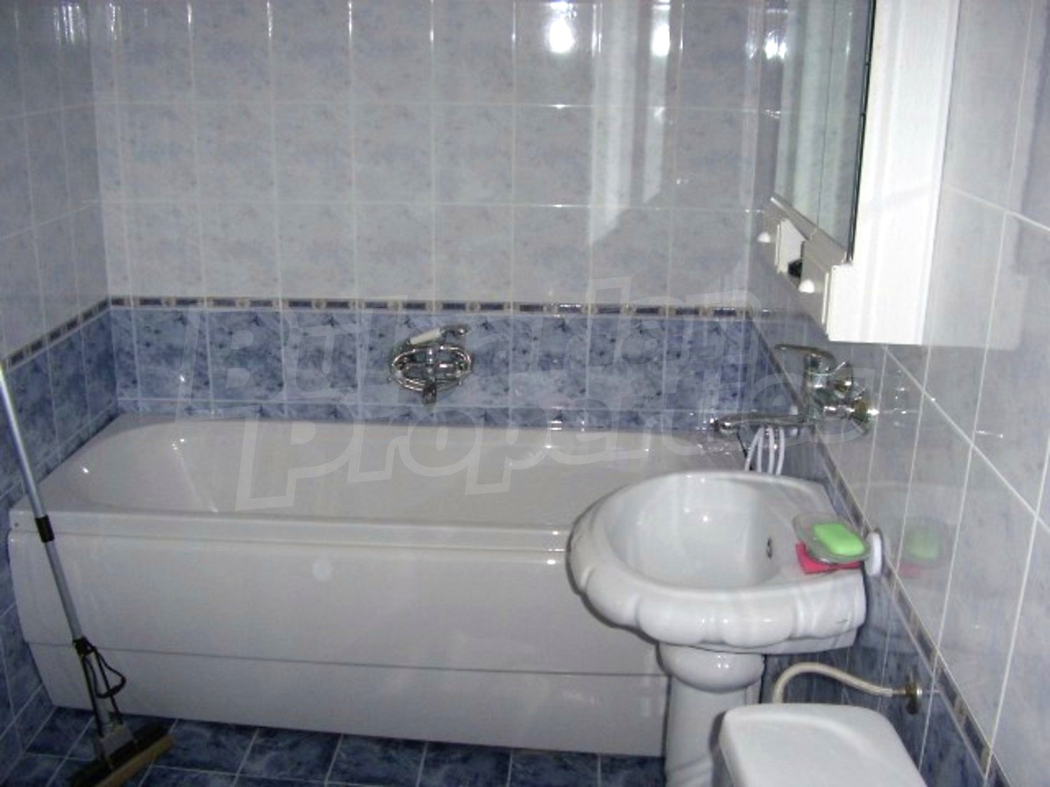 Gallery Picture 18