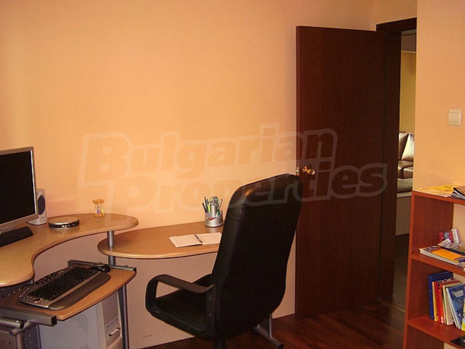 Gallery Picture 15