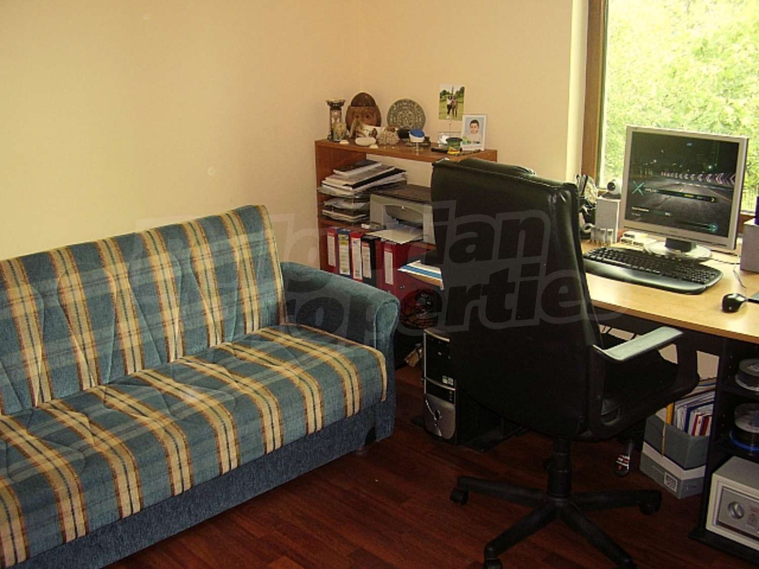 Gallery Picture 16