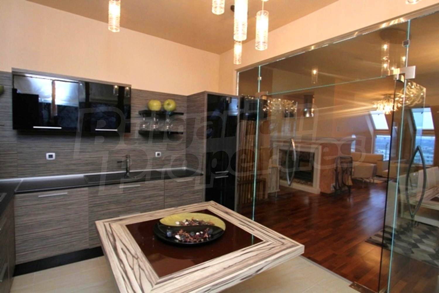Gallery Picture 20