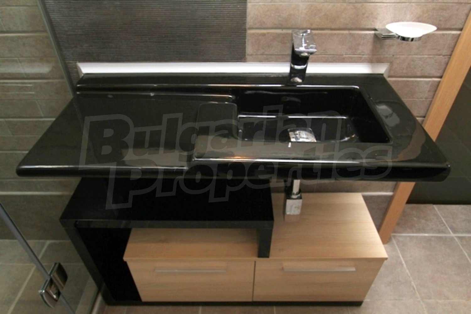 Gallery Picture 36