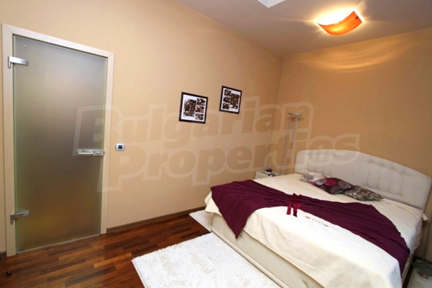 Gallery Picture 38