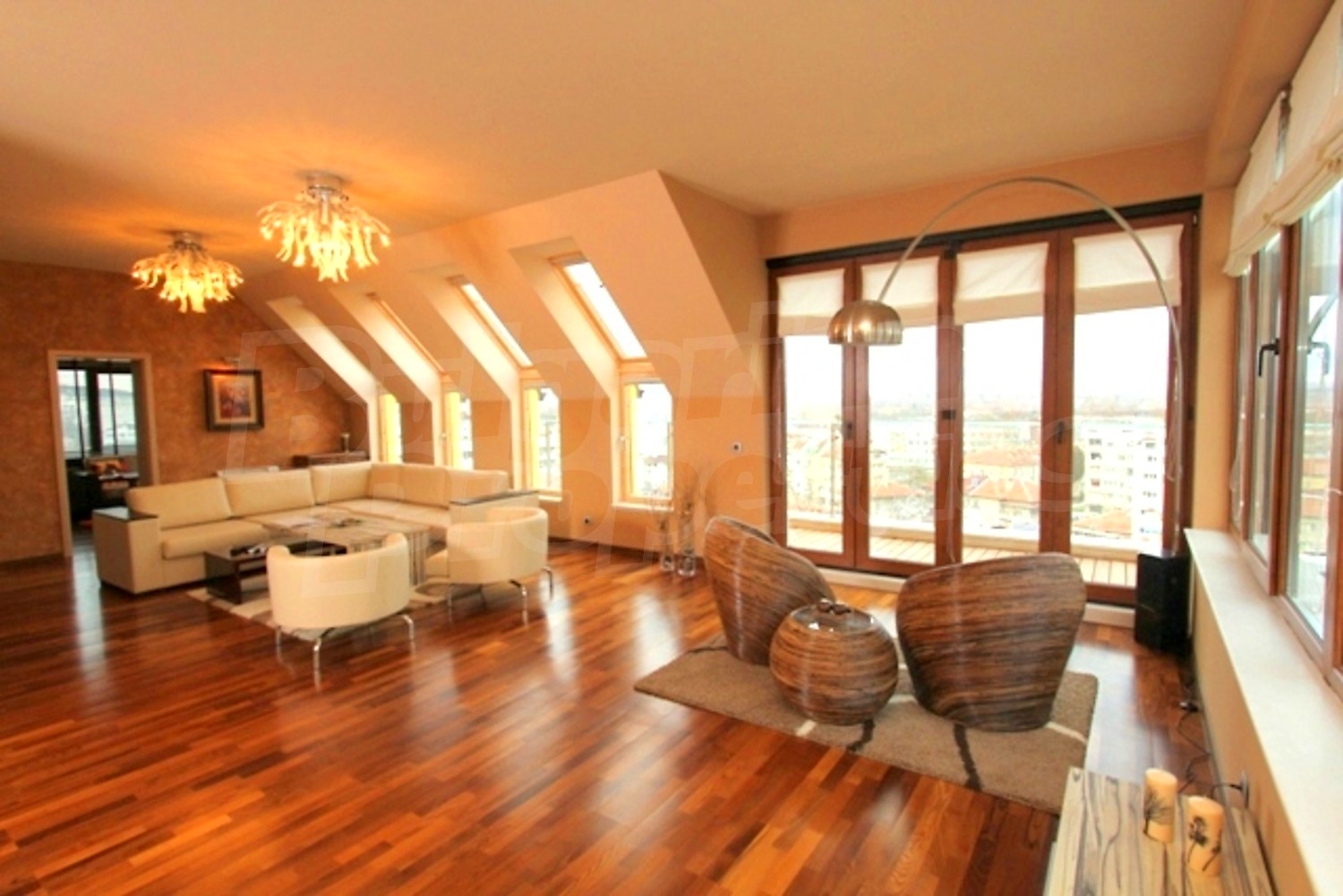 Gallery Picture 7