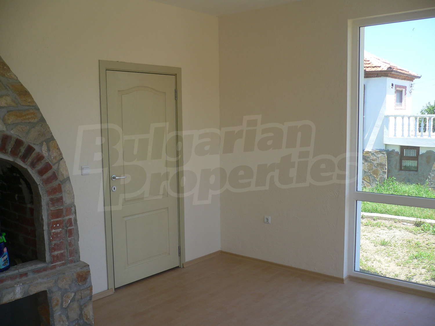 House for sale near Burgas, Bulgaria. Newbuilt house in the village of