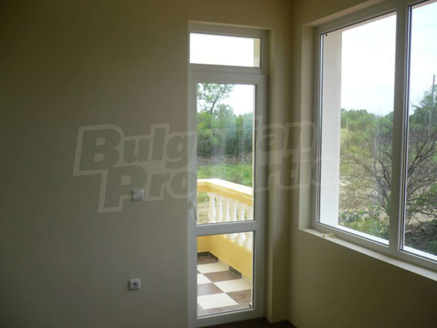 House for sale near Burgas, Bulgaria. Newbuilt house in the village of