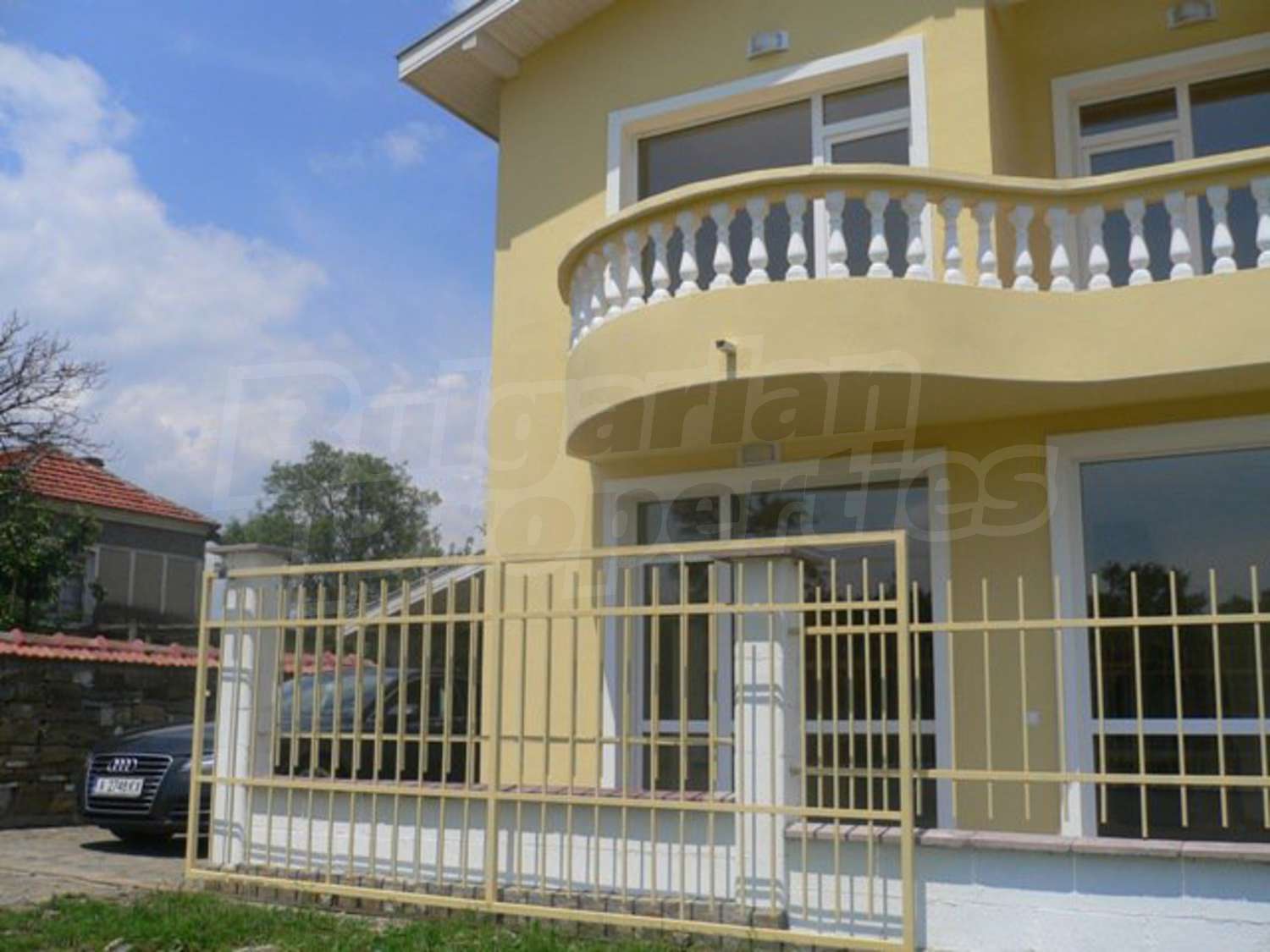 House for sale near Burgas, Bulgaria. Newbuilt house in the village of