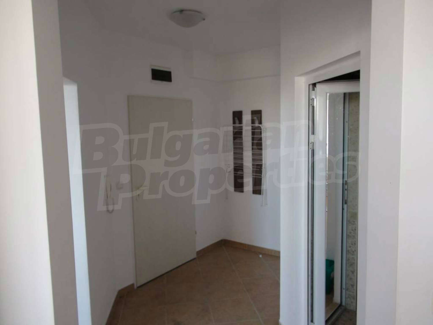 Gallery Picture 10