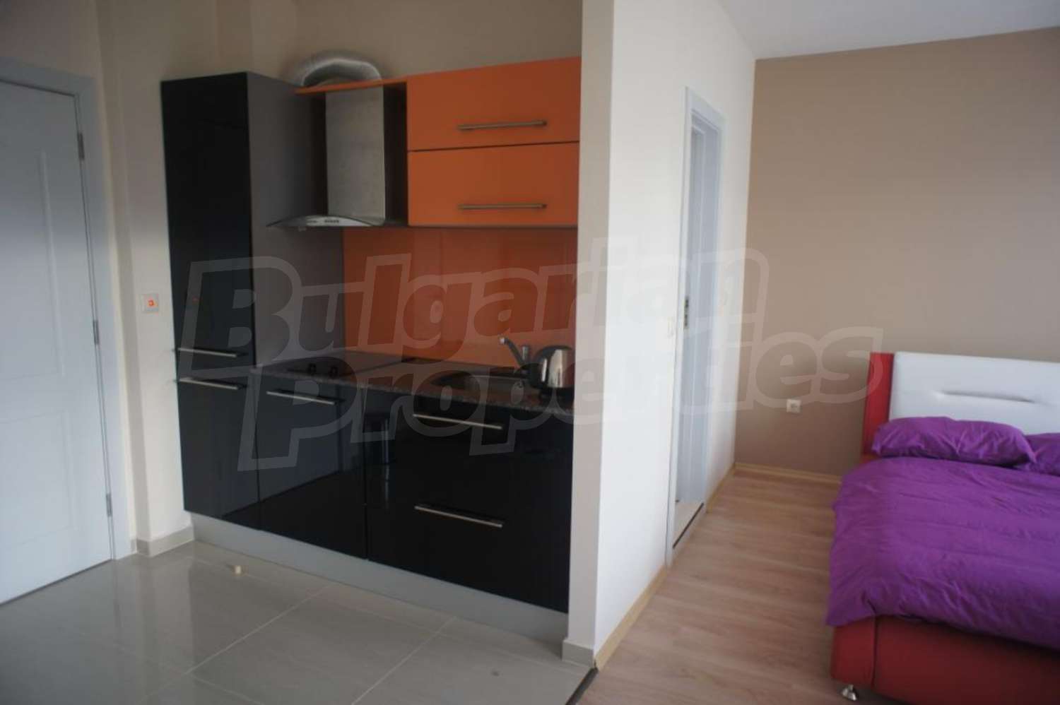 Gallery Picture 10