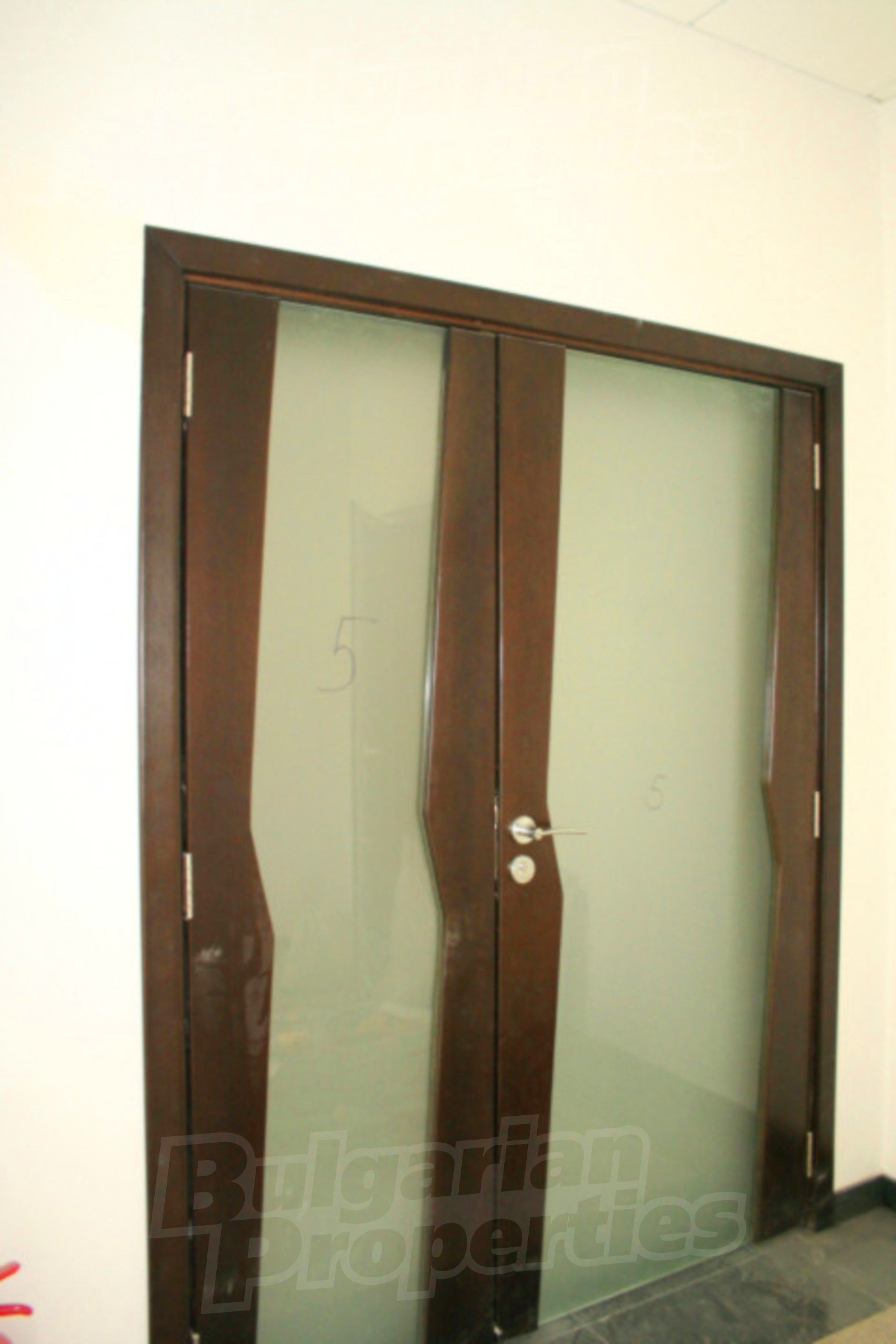 Gallery Picture 8