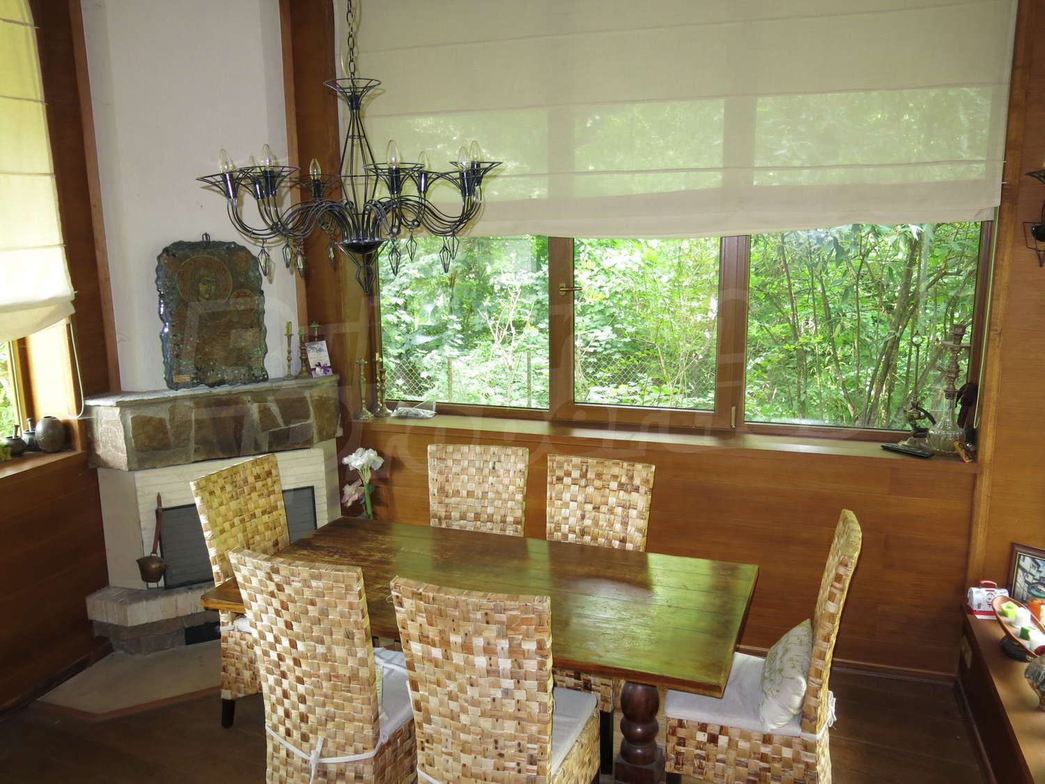 Gallery Picture 6