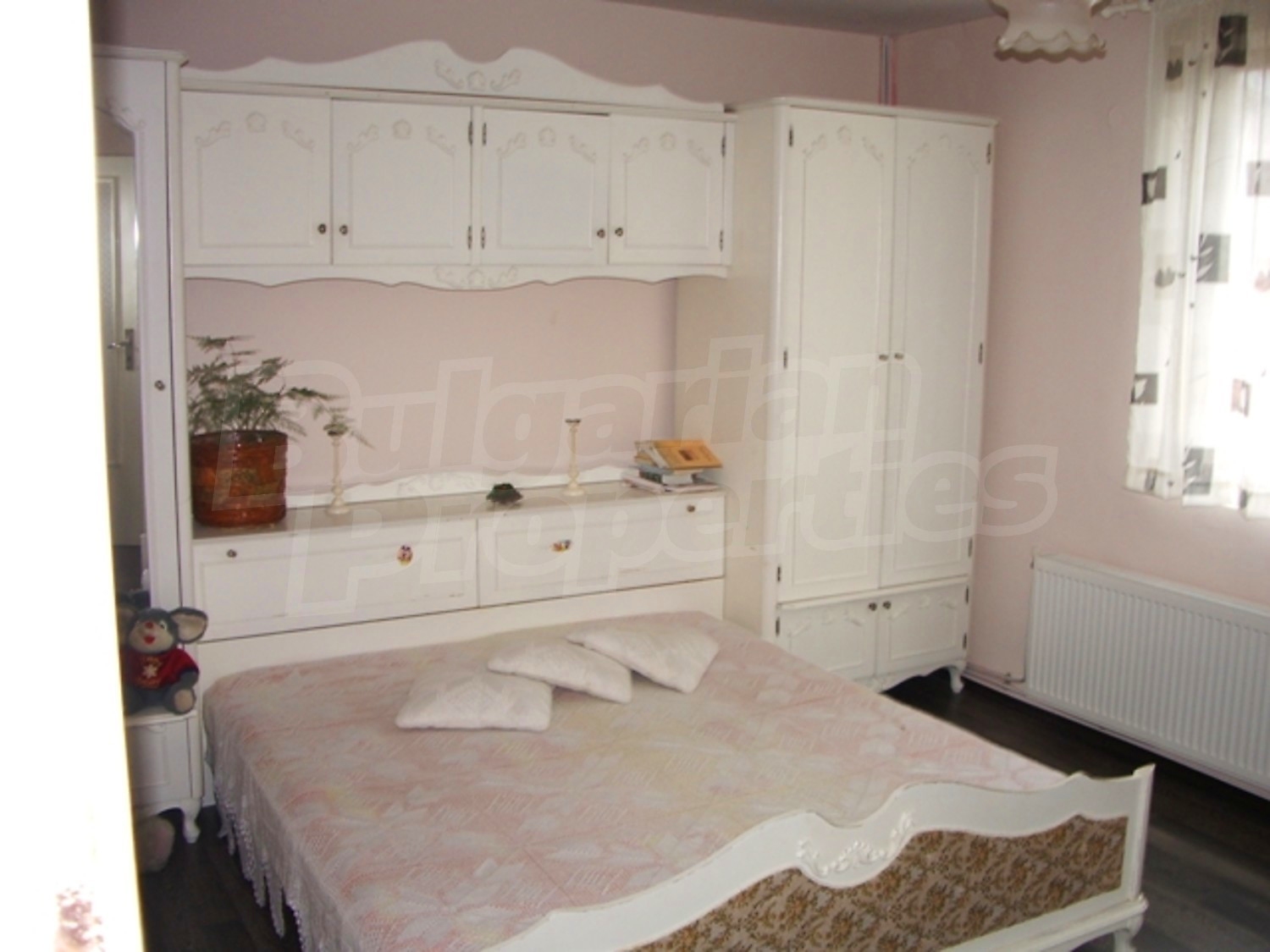 Gallery Picture 13