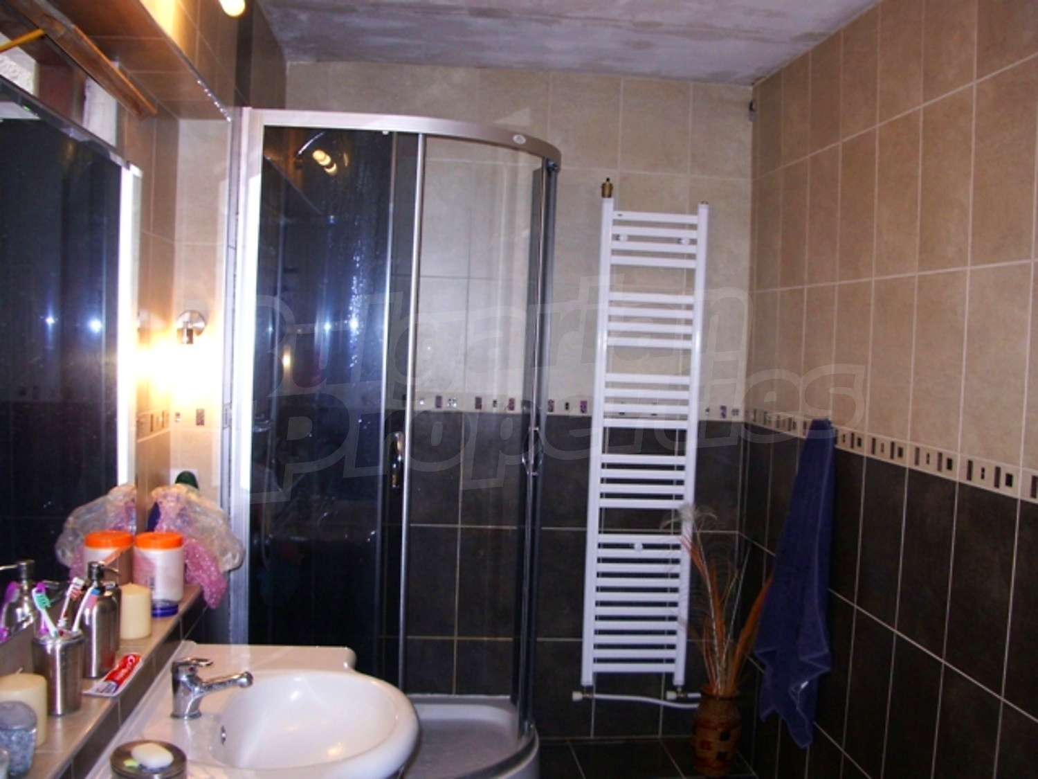Gallery Picture 15