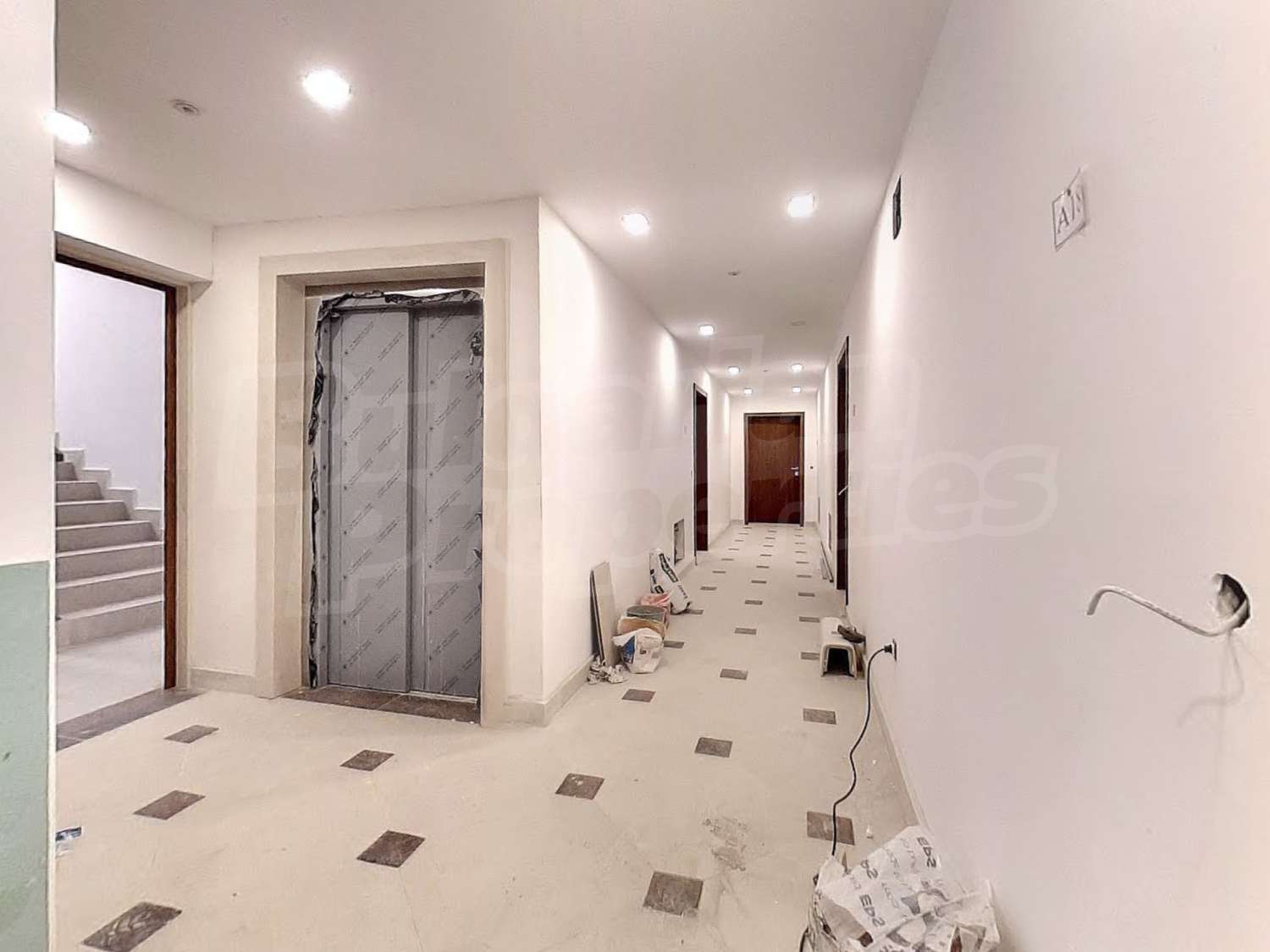 Gallery Picture 9