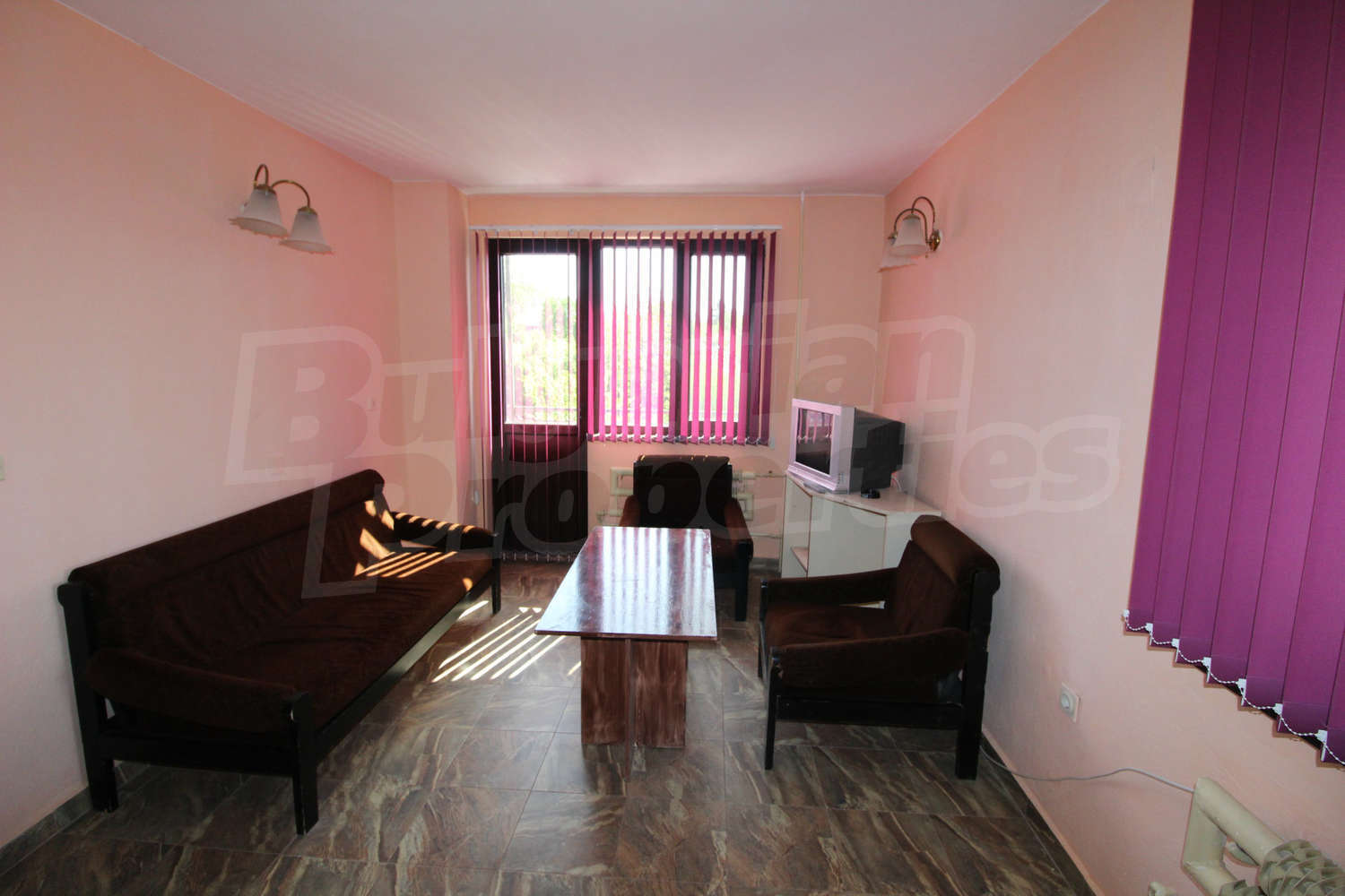 Gallery Picture 30
