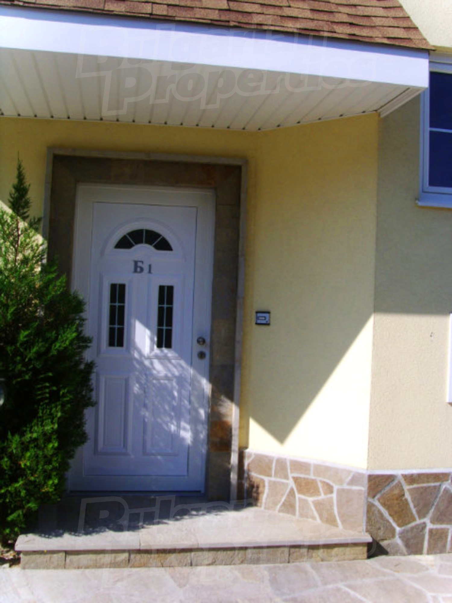 Gallery Picture 2