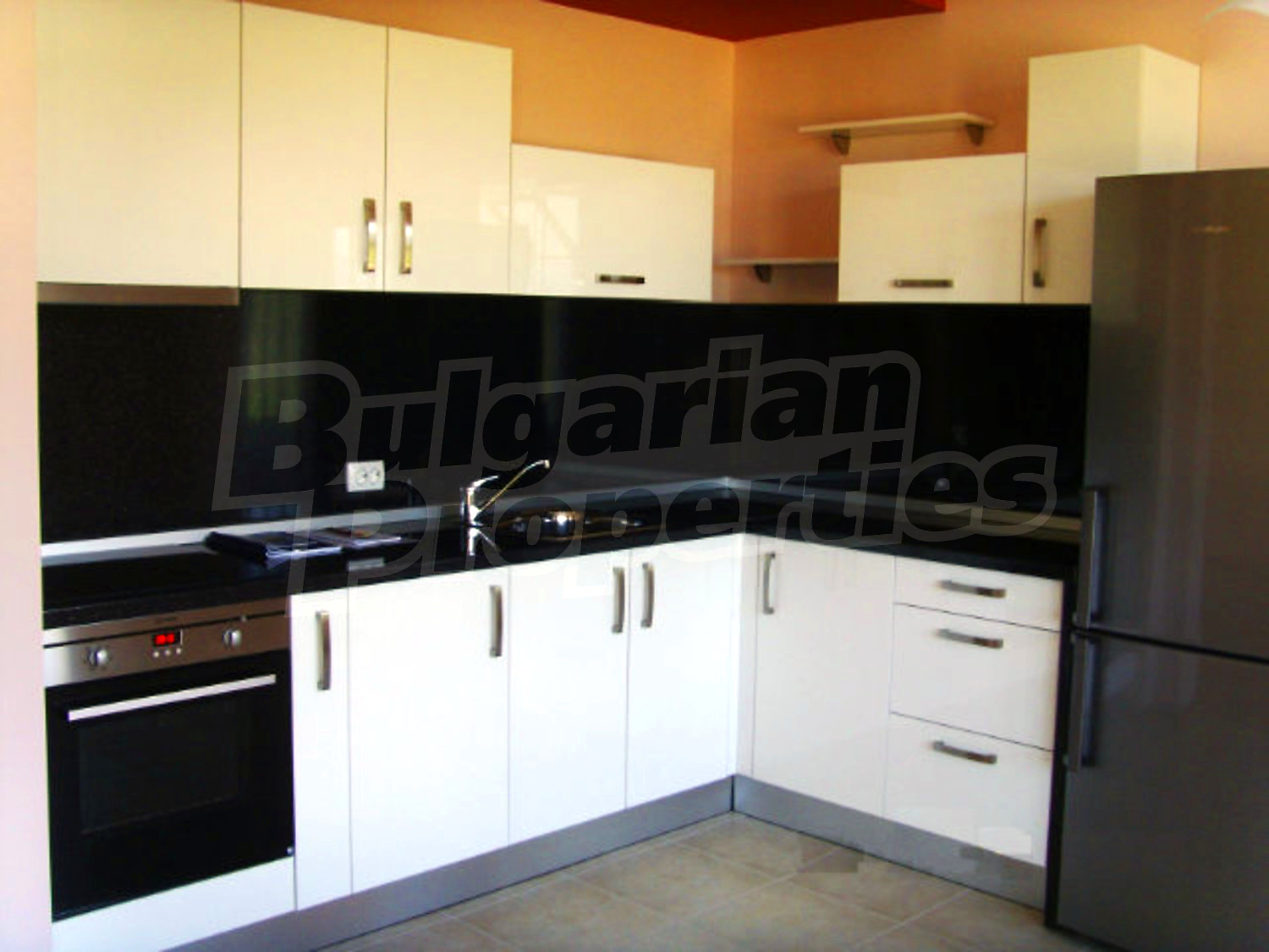 Gallery Picture 7