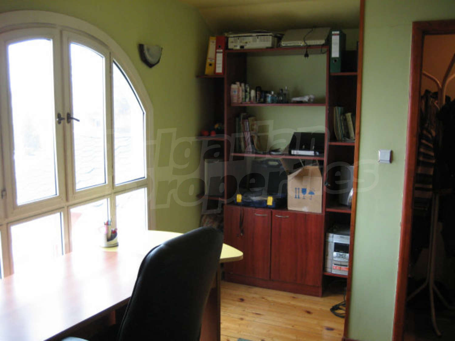 Gallery Picture 16