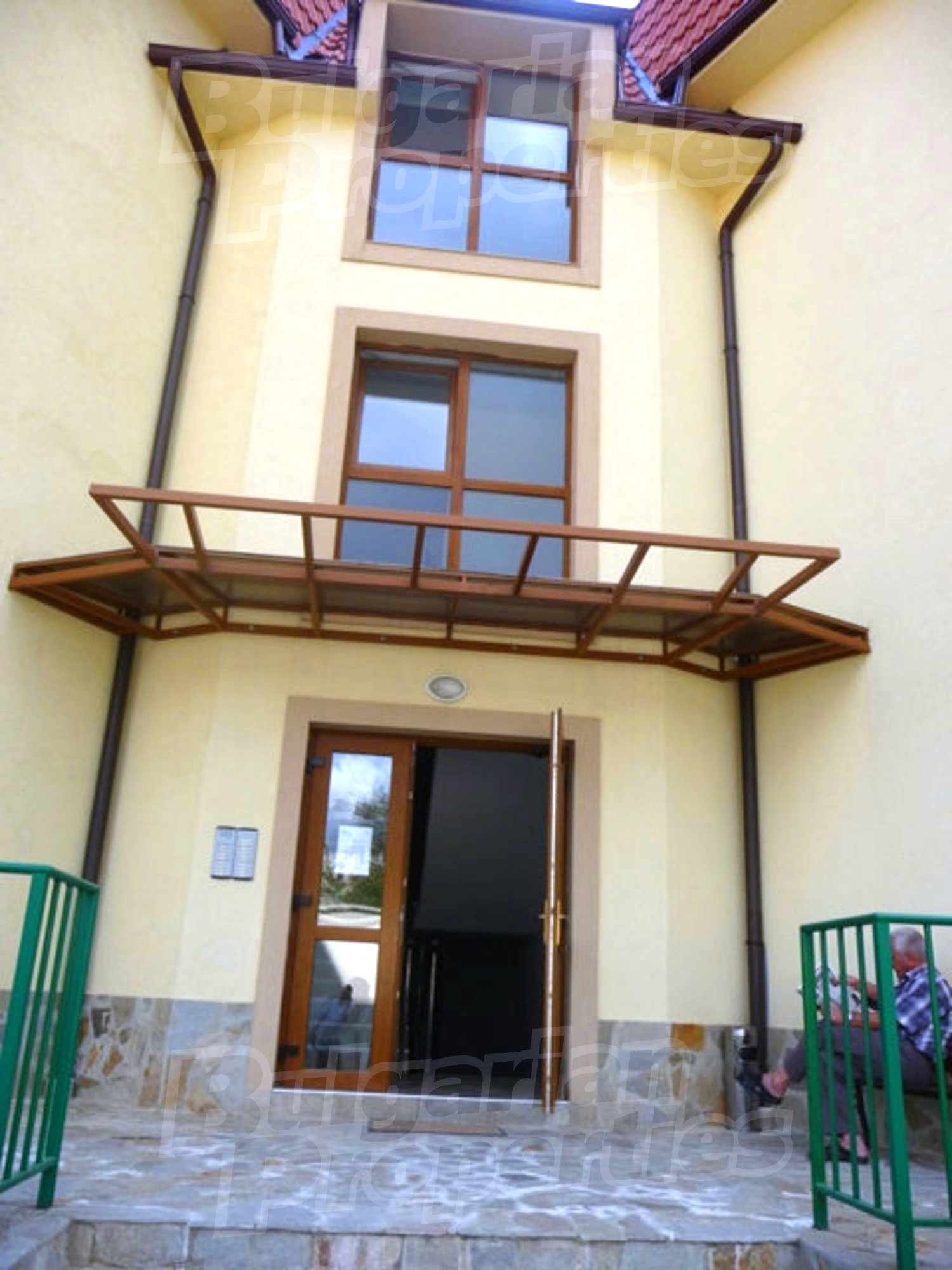 Gallery Picture 40