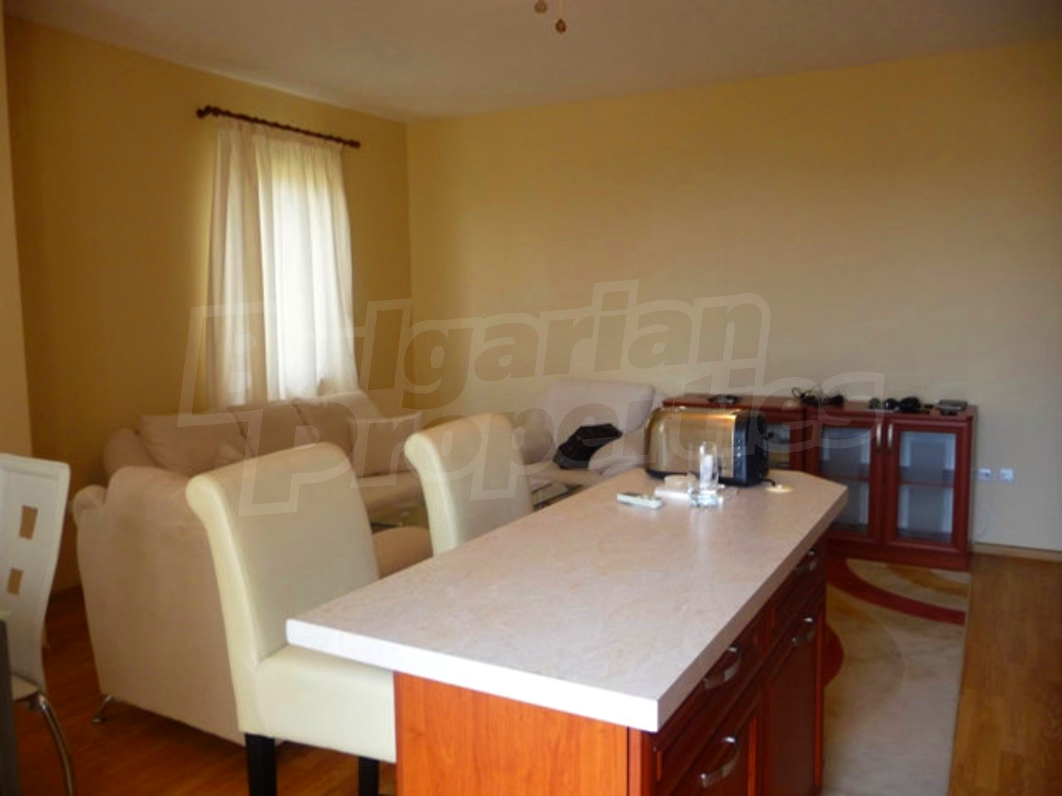 Gallery Picture 5