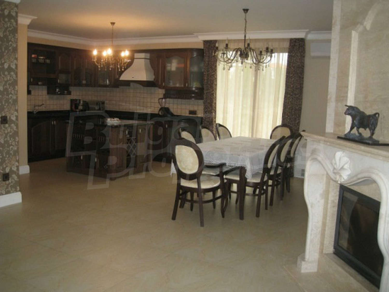 Gallery Picture 4