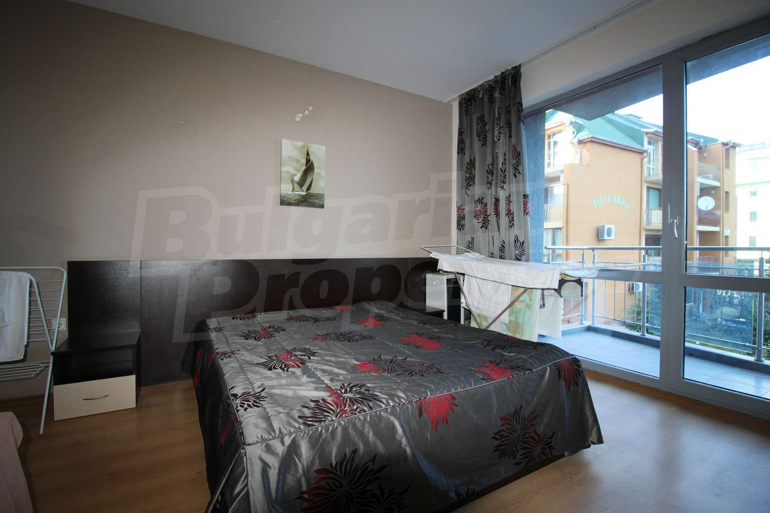 Gallery Picture 2