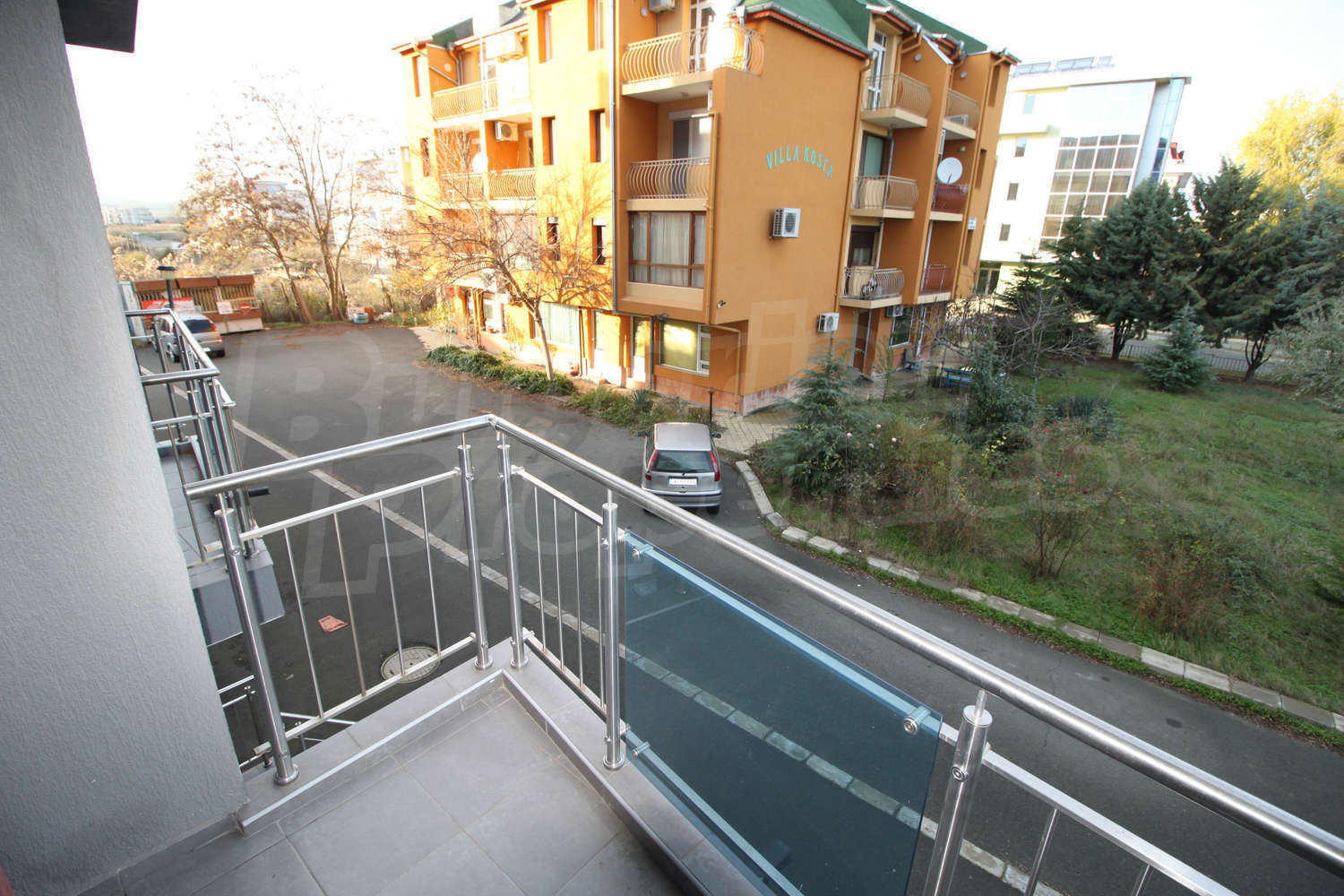 Gallery Picture 5