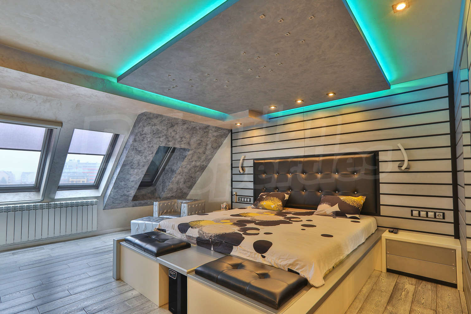 Gallery Picture 33
