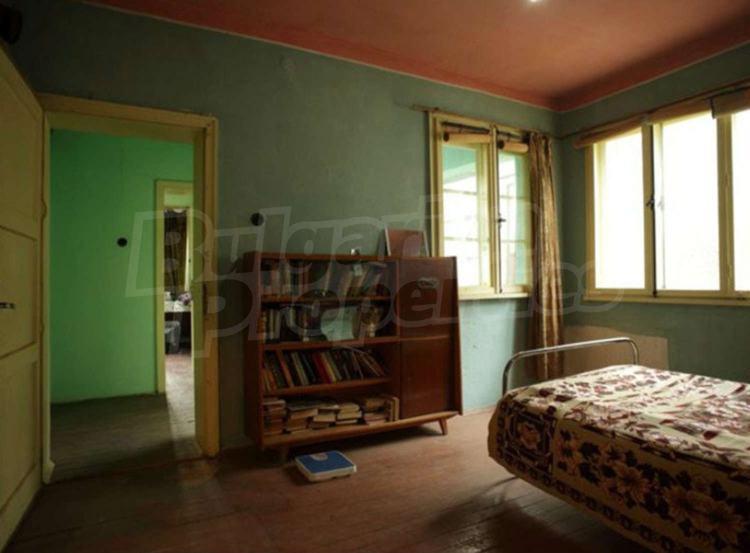 Gallery Picture 10