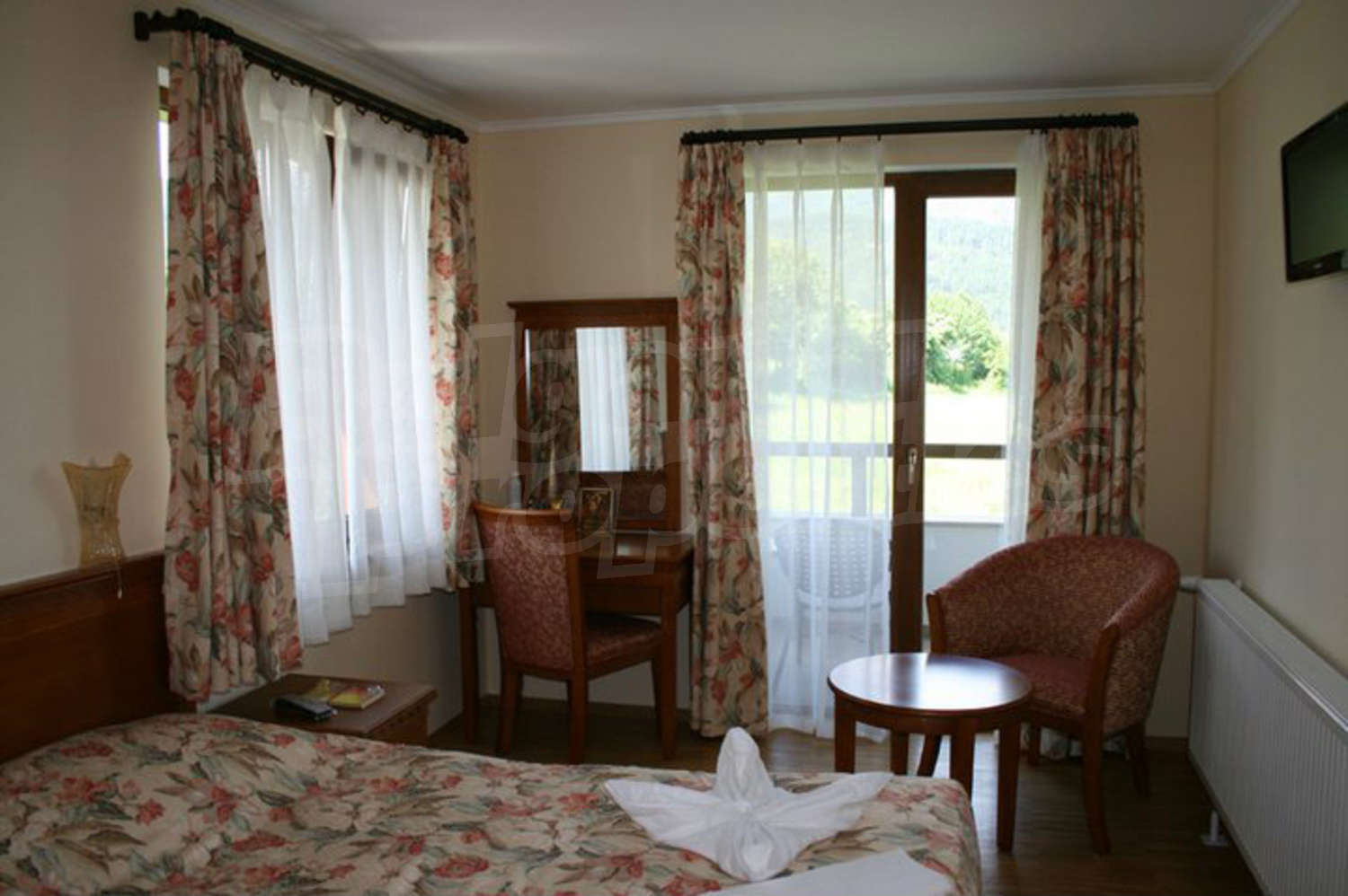 Gallery Picture 10