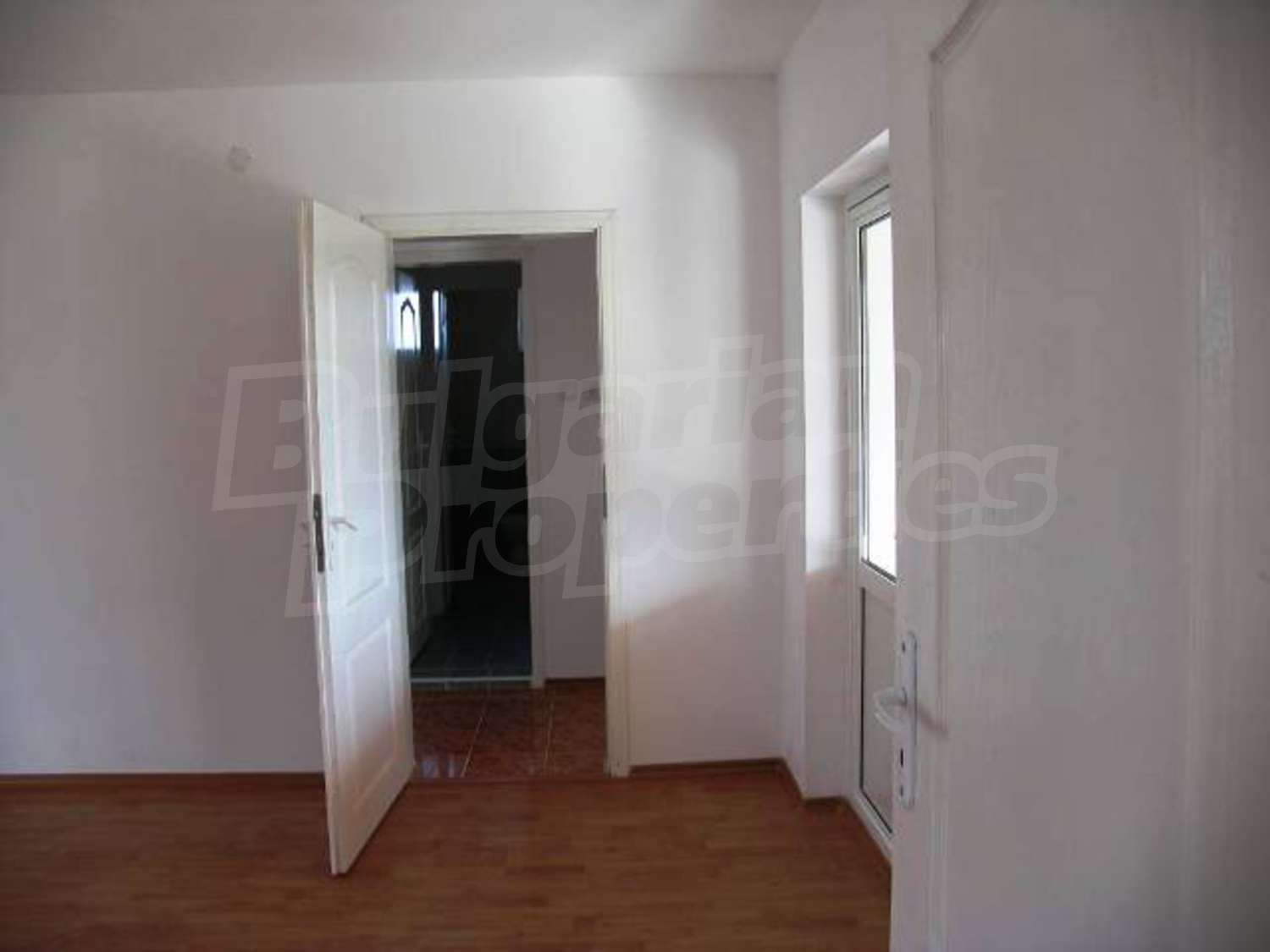Gallery Picture 12