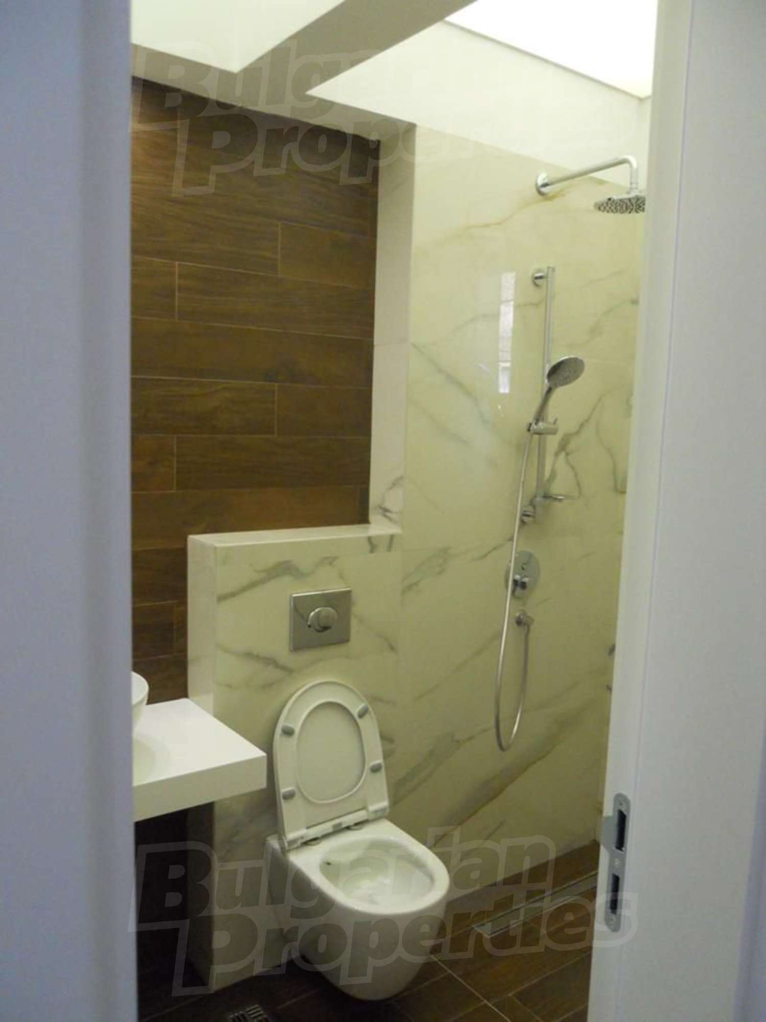 Gallery Picture 12