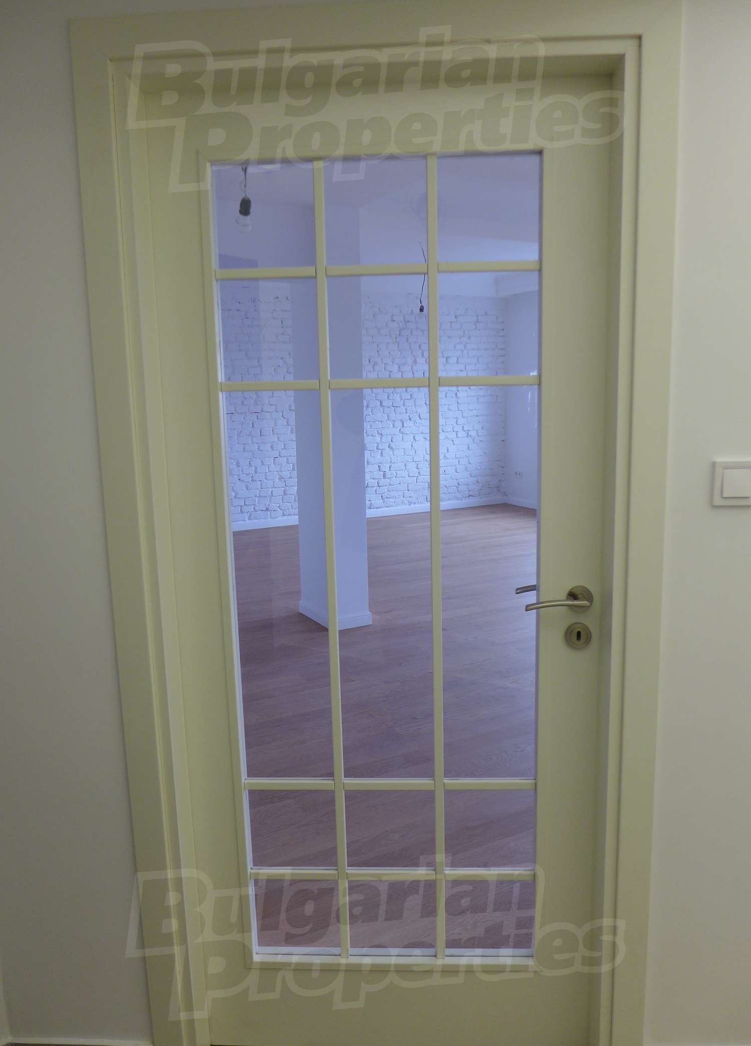 Gallery Picture 16
