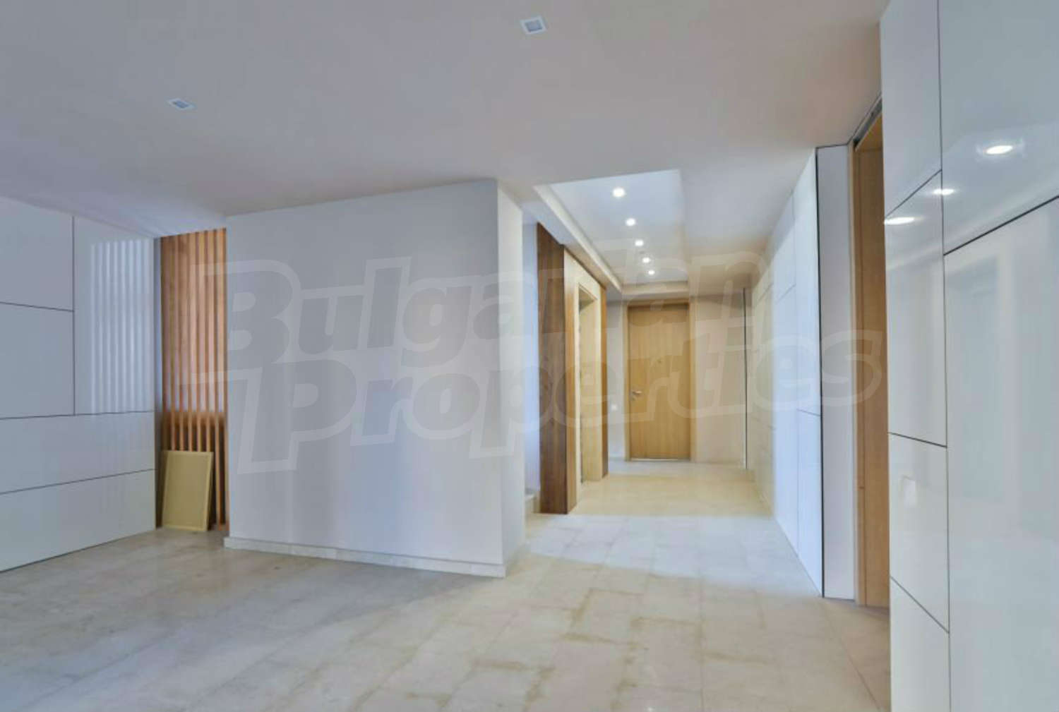 Gallery Picture 15