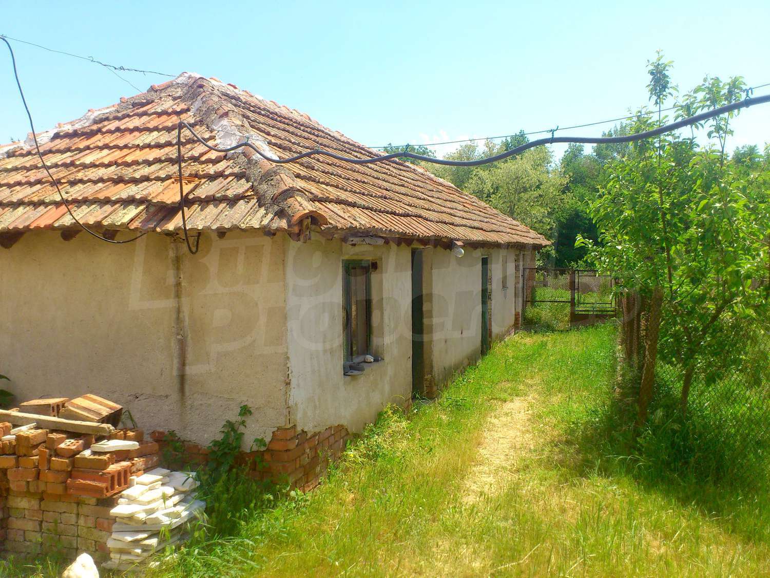 House for sale near Svilengrad, Bulgaria. Twostorey House in the Village of Studena.