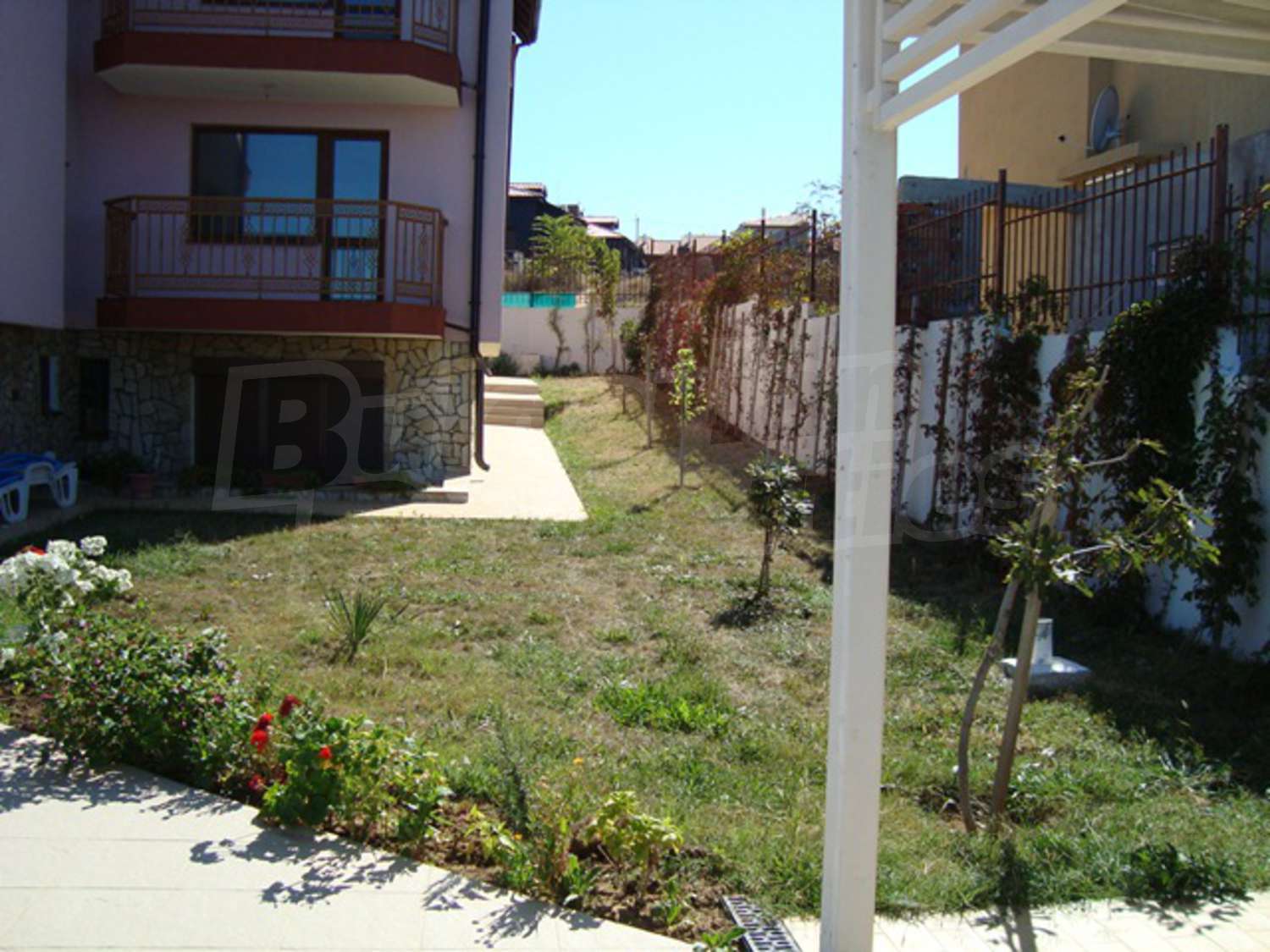 Gallery Picture 34
