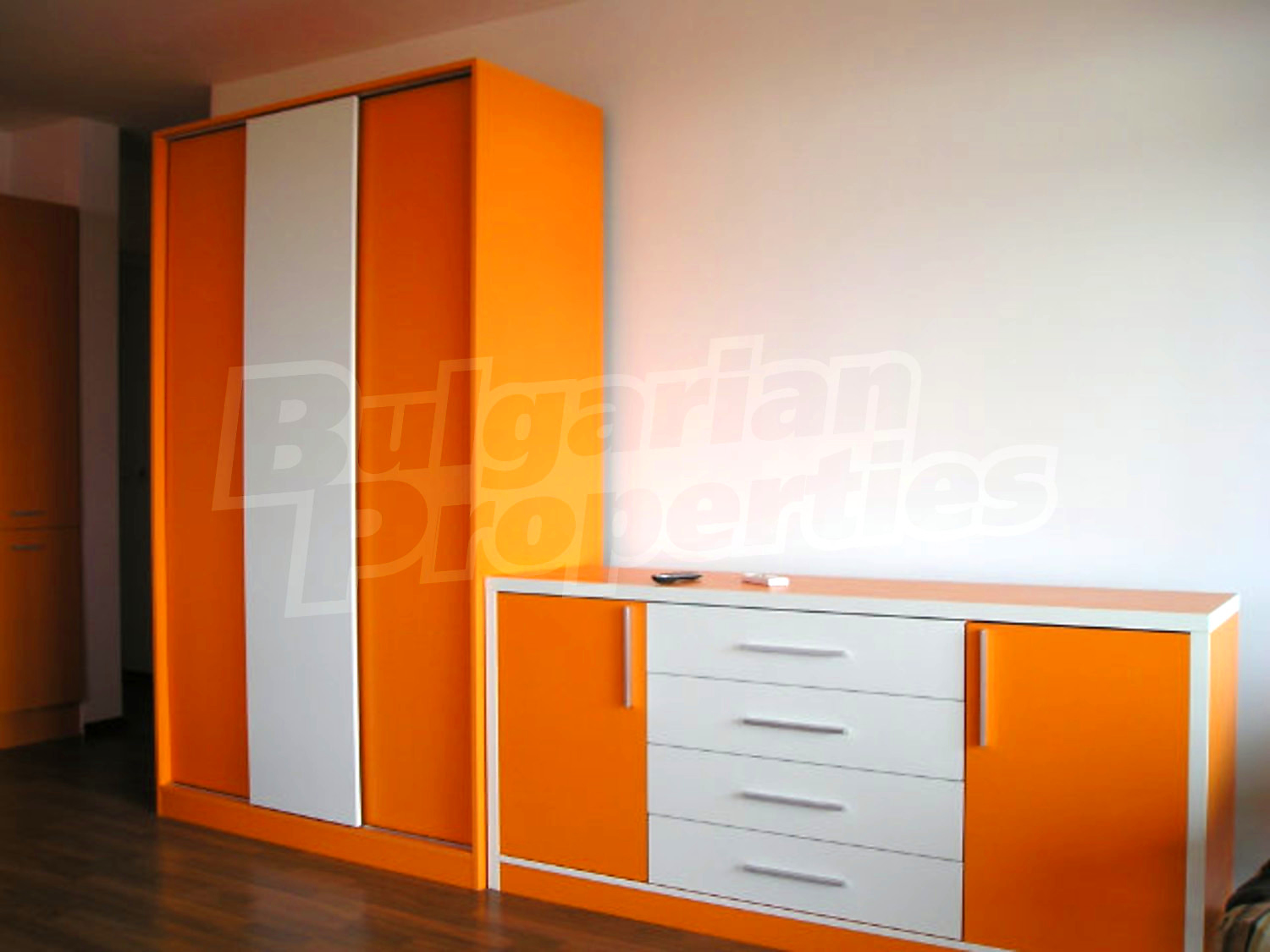 Gallery Picture 10