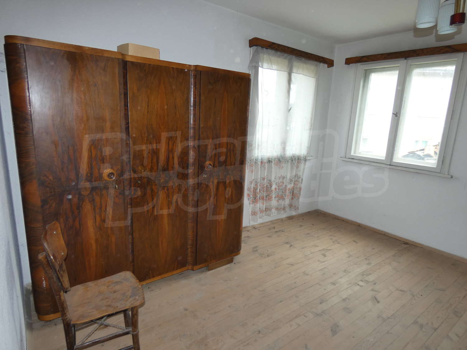 Gallery Picture 10