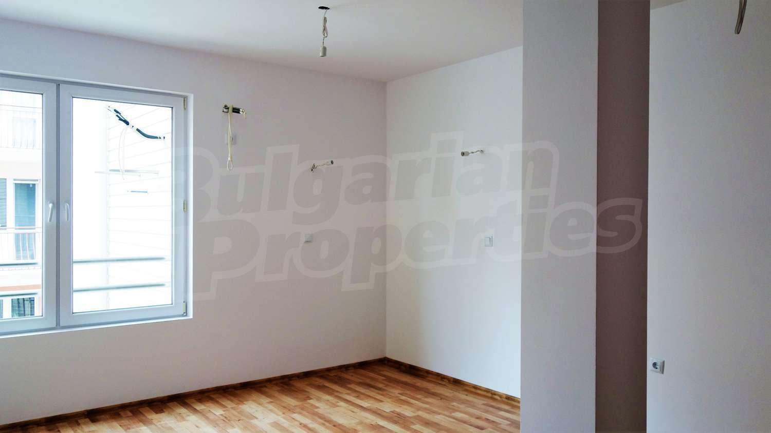 Gallery Picture 9