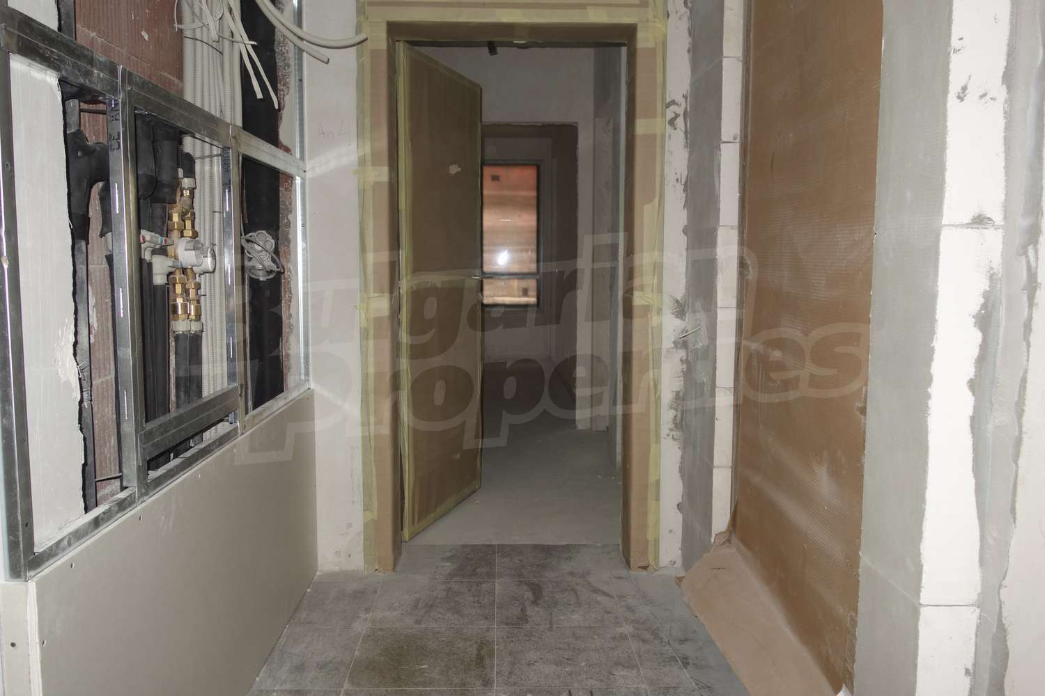 Gallery Picture 14