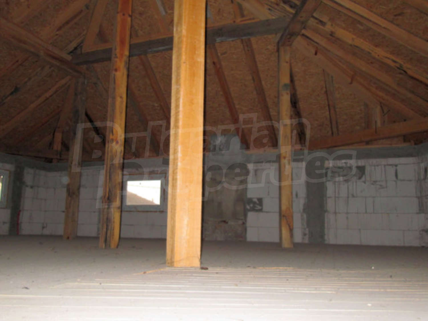 Gallery Picture 10