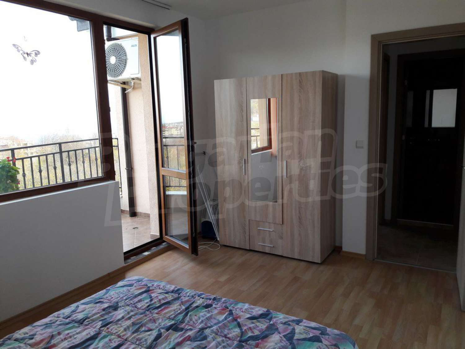 Gallery Picture 11