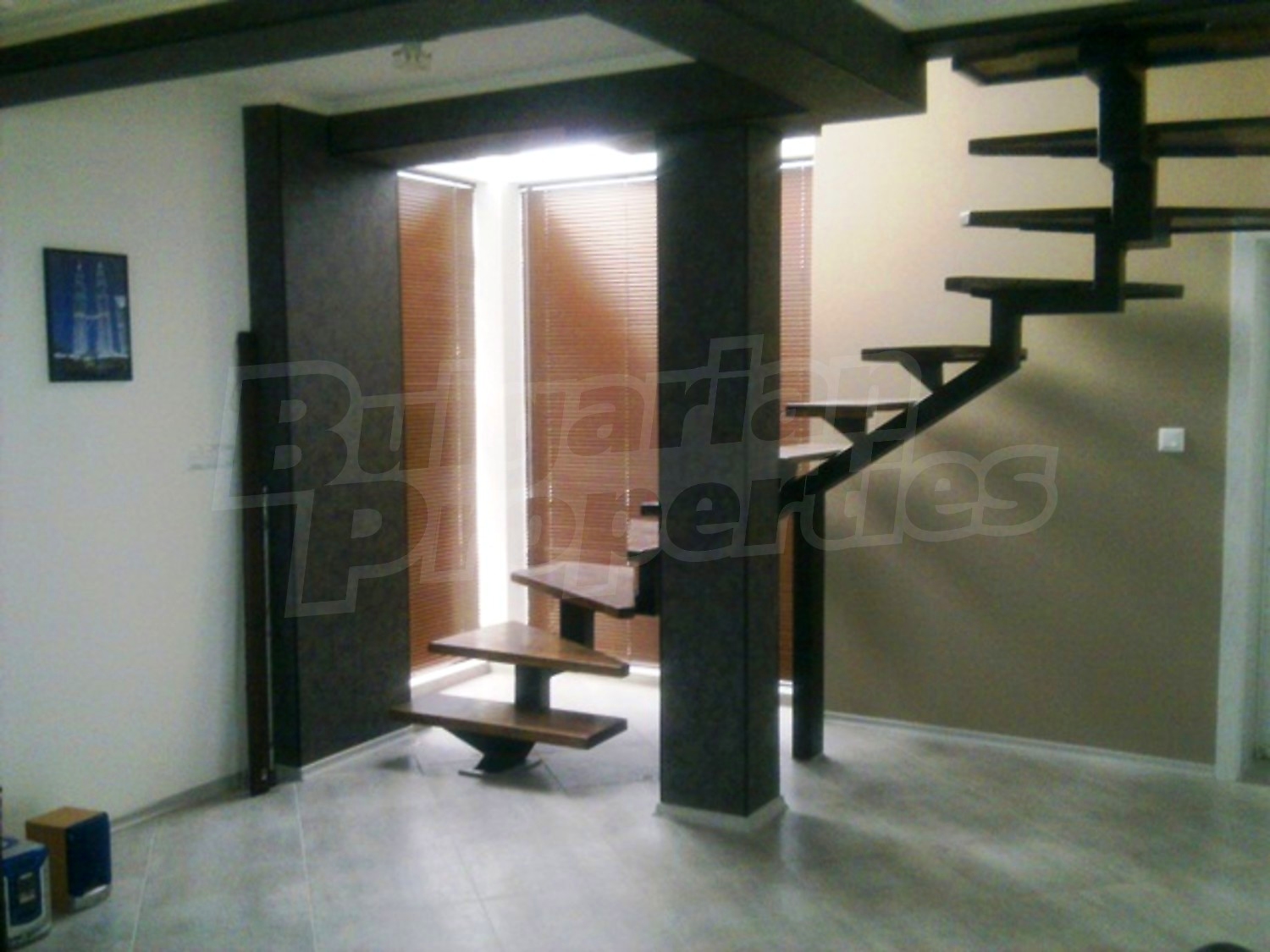 Gallery Picture 12